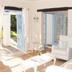 Hout Bay Beach Cottage _3_medium size_living_1