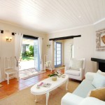 Hout Bay Beach Cottage _7_medium size_living