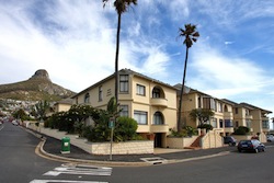 Huge Cape Town Holiday Apartments - Seaside Queen